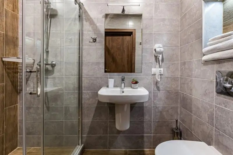 RUS HOTEL GROUP (РУС ХОТЕЛ ГРУПП)
