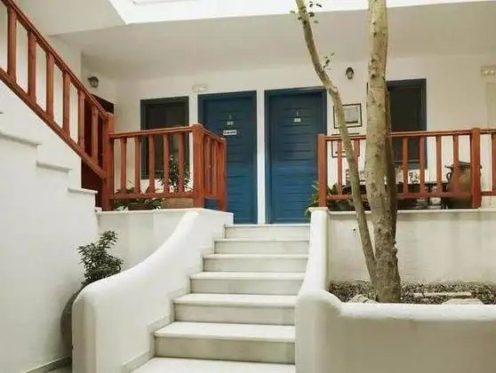 CHATEAU ZEVGOLI HOTEL