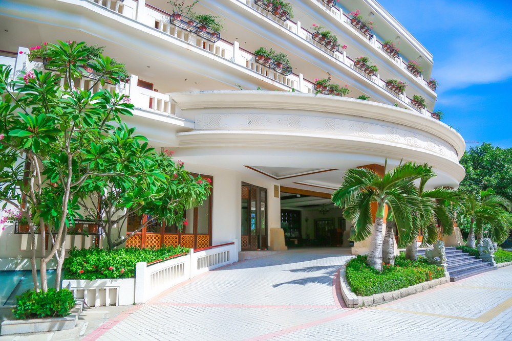 SANYA YUHUAYUAN SEAVIEW HOTEL
