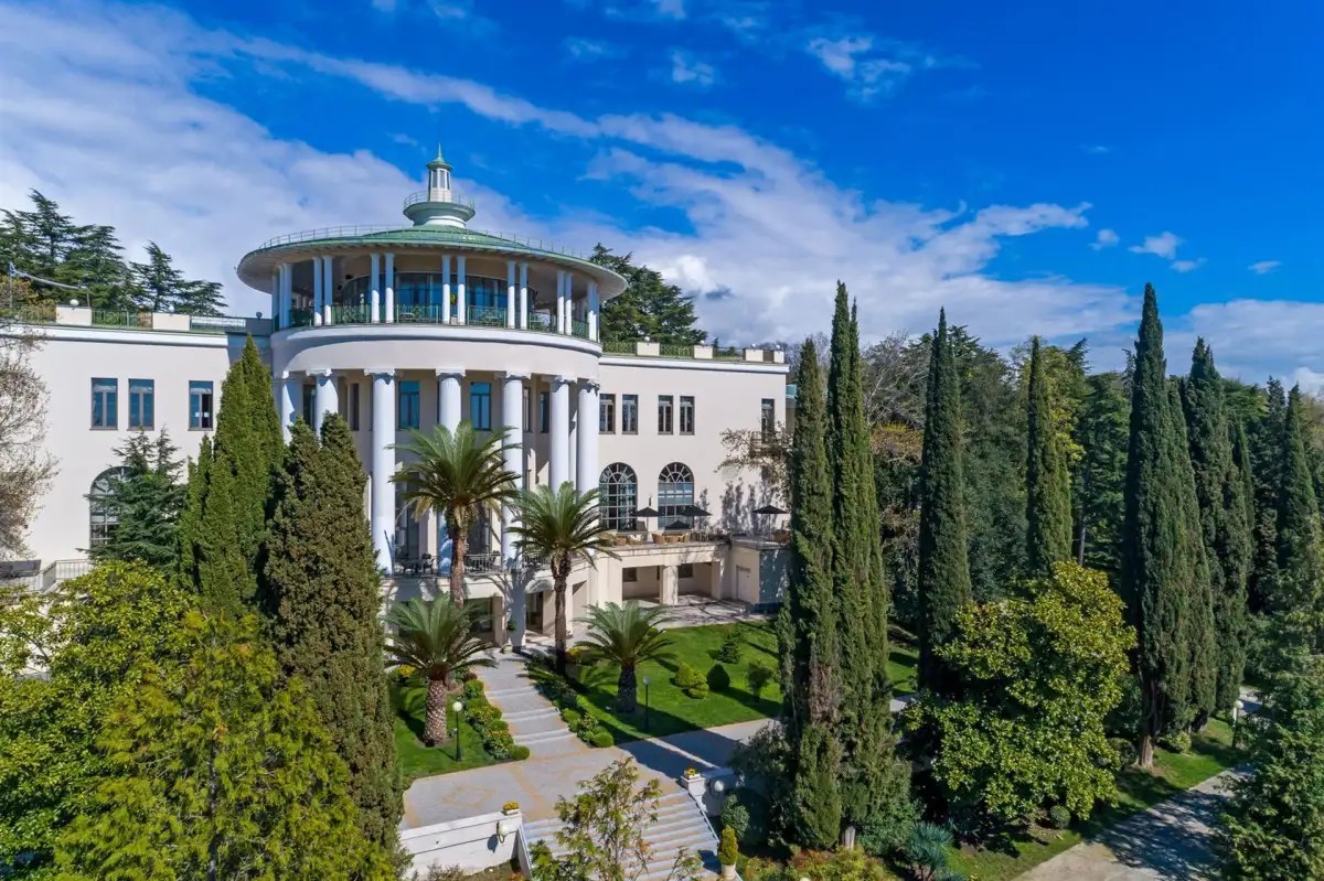 RODINA GRAND HOTEL & SPA (РОДИНА ГРАНД ОТЕЛЬ И СПА)