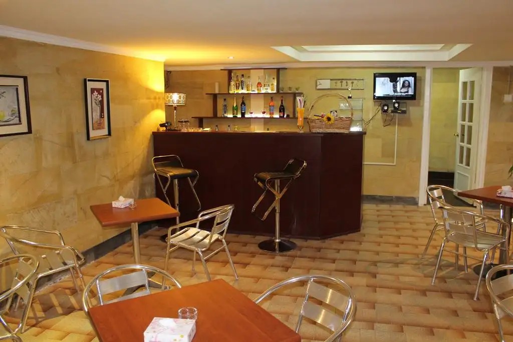 DILIGENCE HOTEL