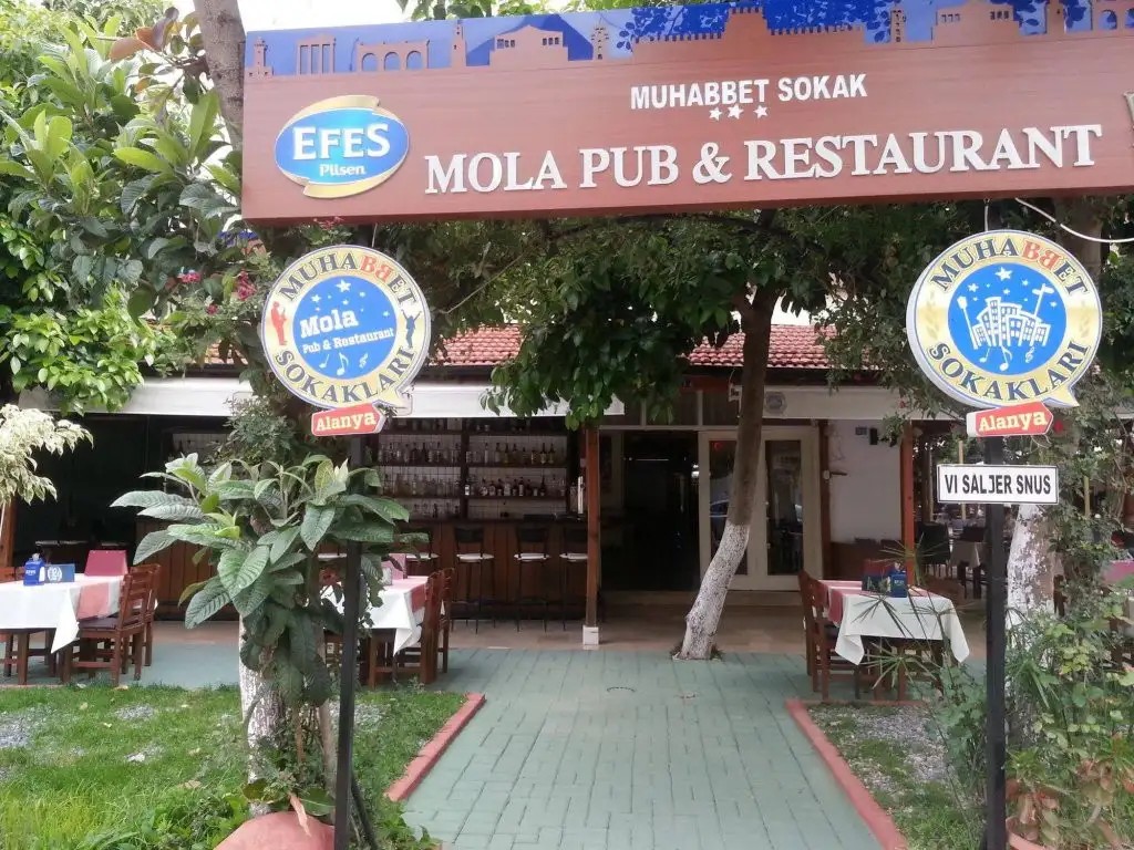 MOLA HOTEL