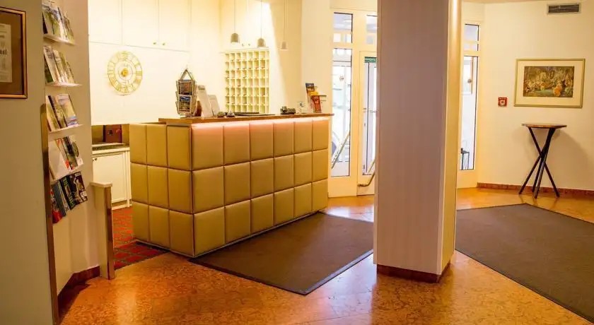 GOLDENES THEATERHOTEL