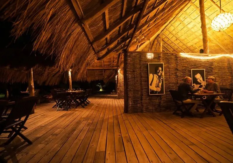 BAR REEF RESORT