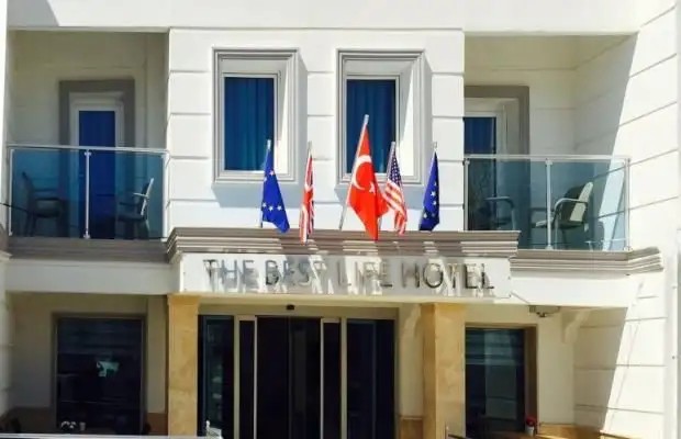 THE BEST LIFE CENTER HOTEL