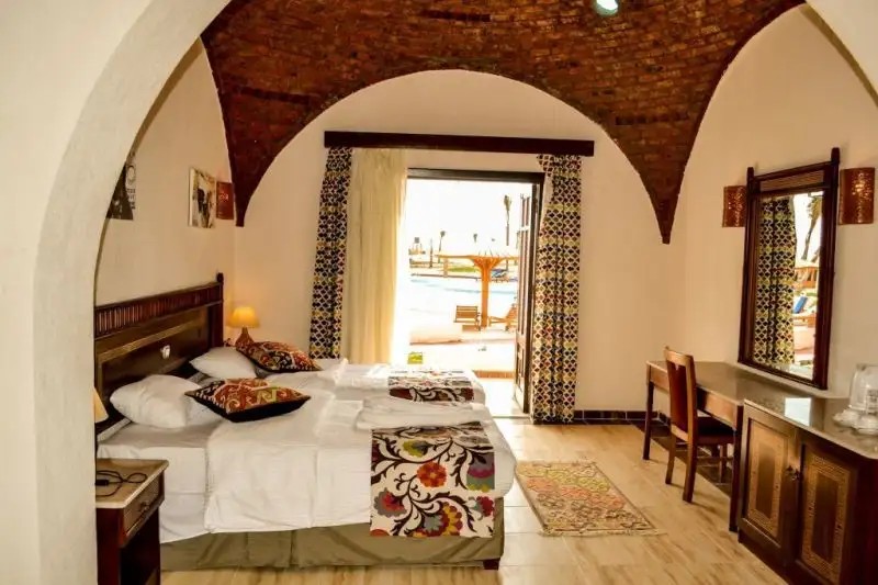 AURORA BEACH SAFARI RESORT