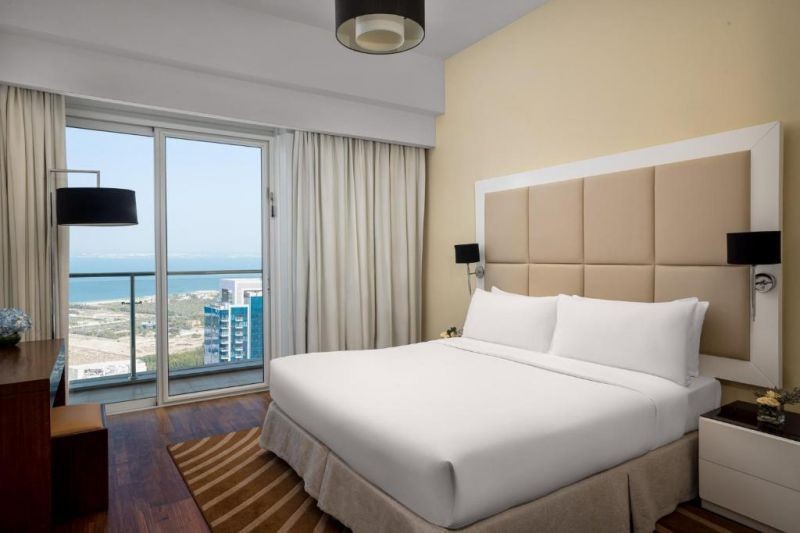 premier 1 bedroom sea view