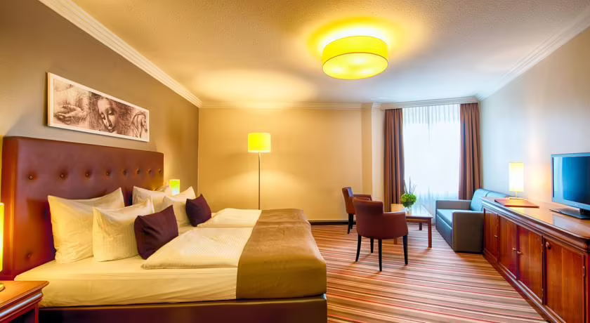 LEONARDO HAMBURG STILLHORN