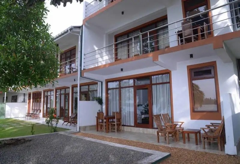 RIVERSIDE ARALIYA