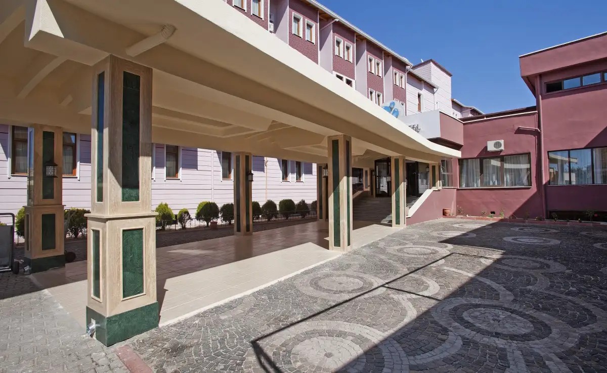 CRYSTAL KAYMAKLI HOTEL & SPA
