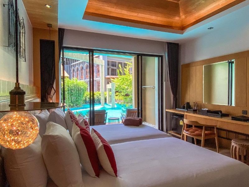 aurico deluxe pool access