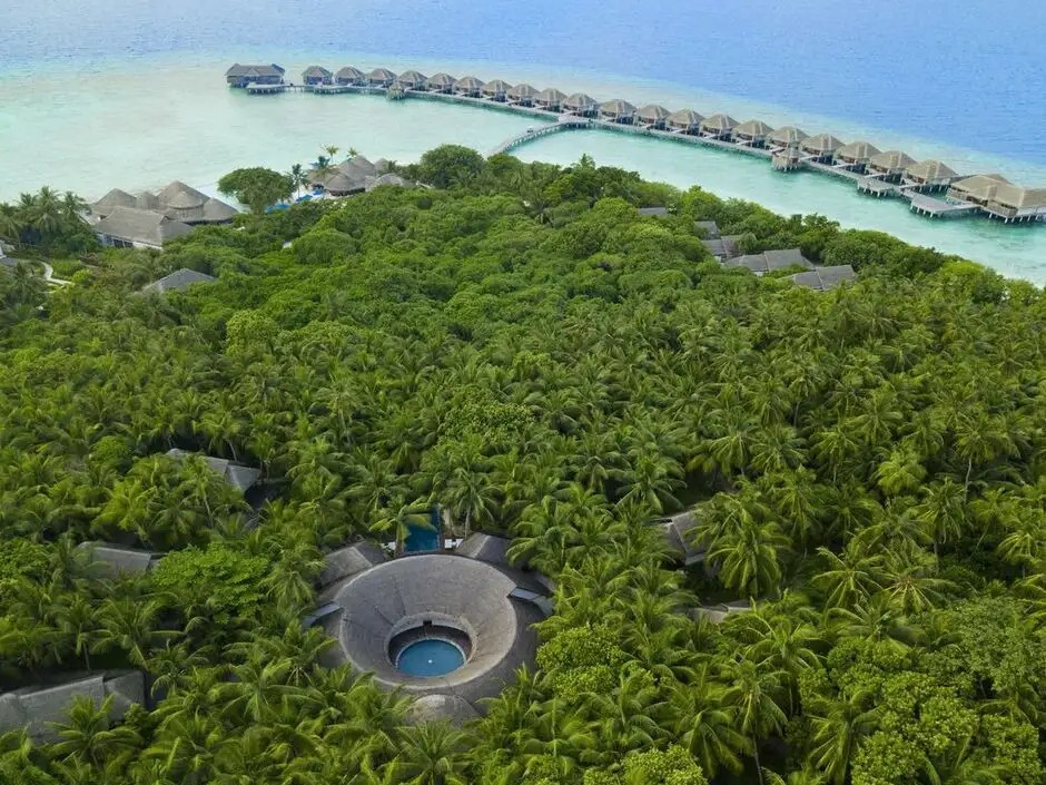 DUSIT THANI MALDIVES