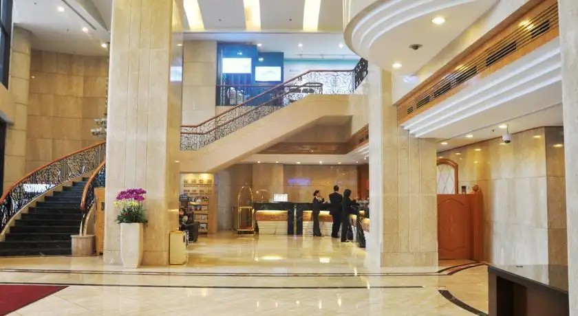 CHINA MAYORS PLAZA