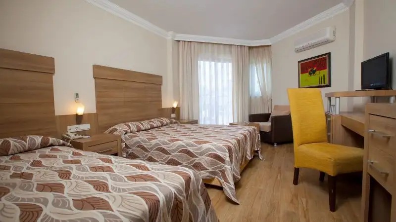CLUB SIDE COAST HOTEL