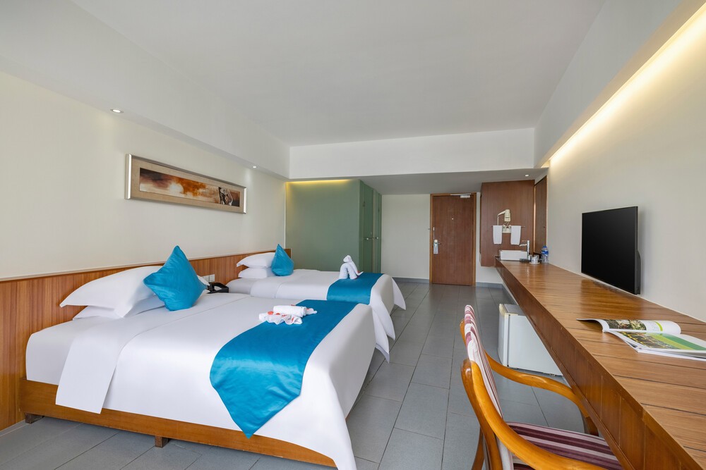 SANYA LUYI SEA VIEW HOTEL (EX. HERTON SEAVIEW)