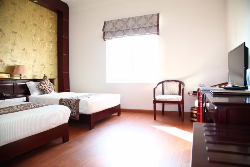 GOLDEN HALONG