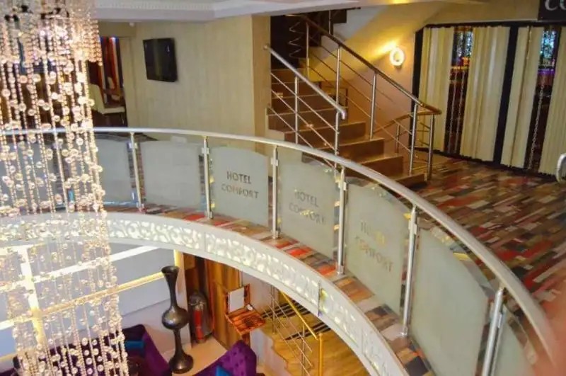 LIFE INN HOTEL