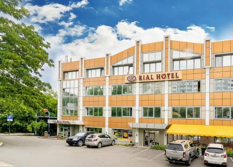 RIAL HOTEL (РИАЛ)