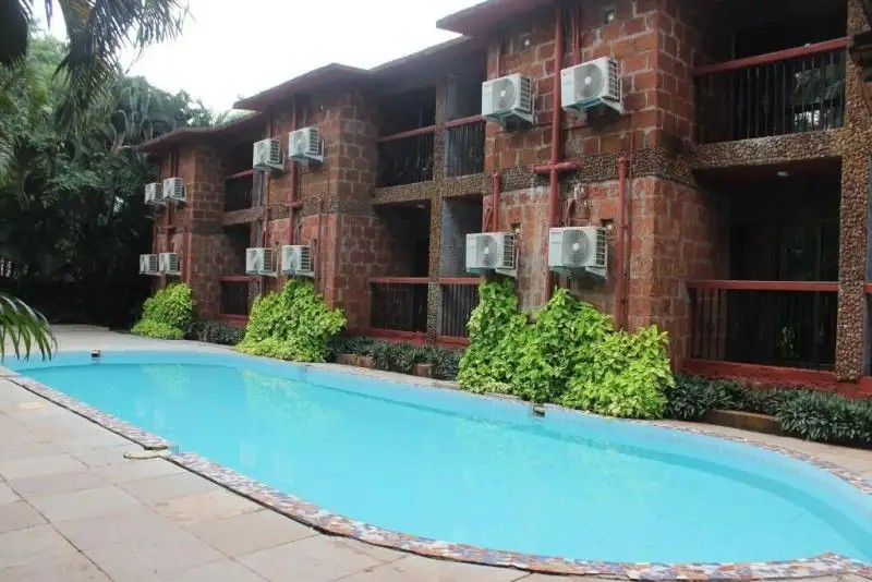 SEA BREEZE INN