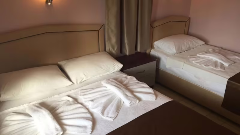 LONDON BLUE HOTEL