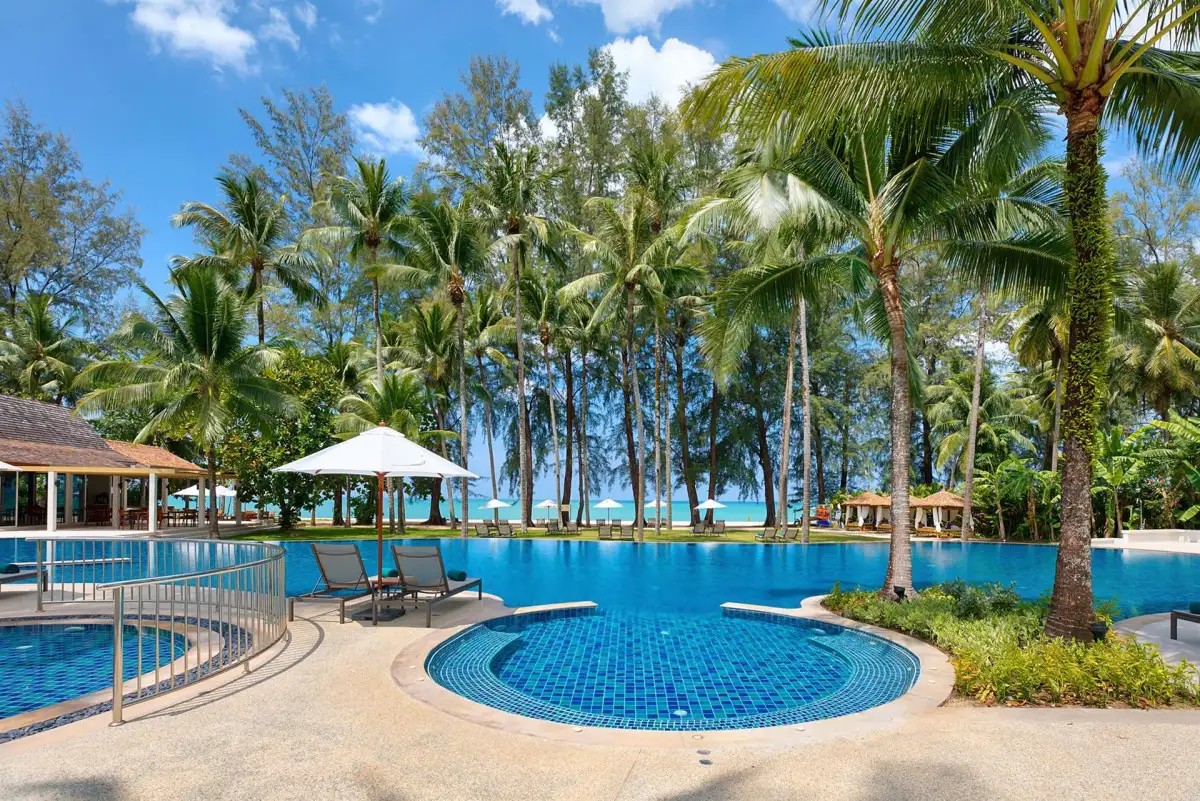 OUTRIGGER KHAO LAK BEACH RESORT (EX. MANATHAI RESORT KHAO LAK)