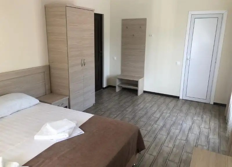 RESIDENCE HOTEL & HOSTEL
