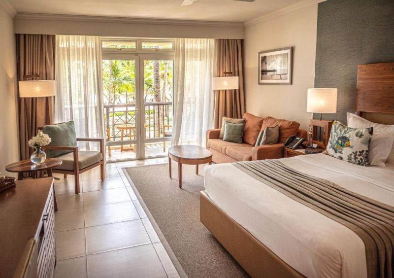 beachfront suite honeymoon deal