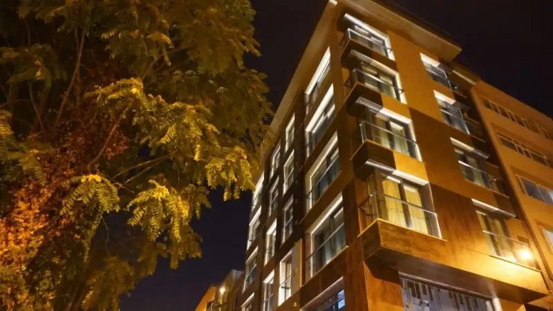 FRAGMENTS HOTEL