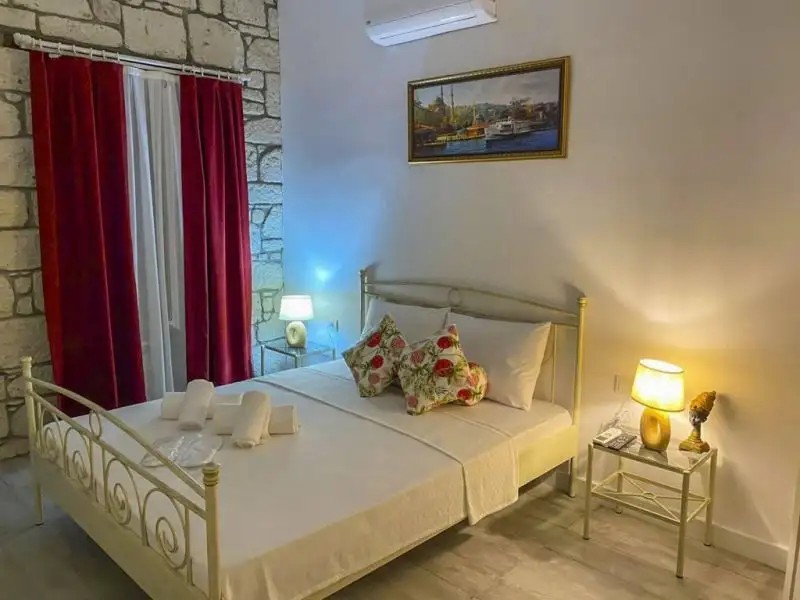 IMZA OTEL ALACATI