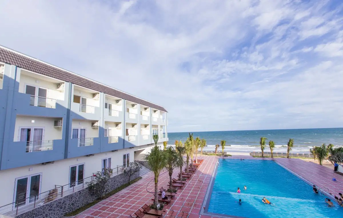 TROPICAL OCEAN RESORT