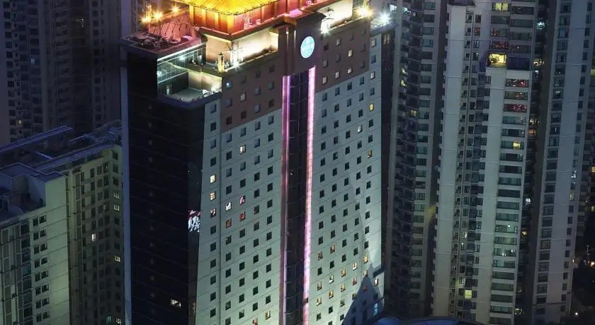 COURTYARD SHANGHAI XUJIAHUI
