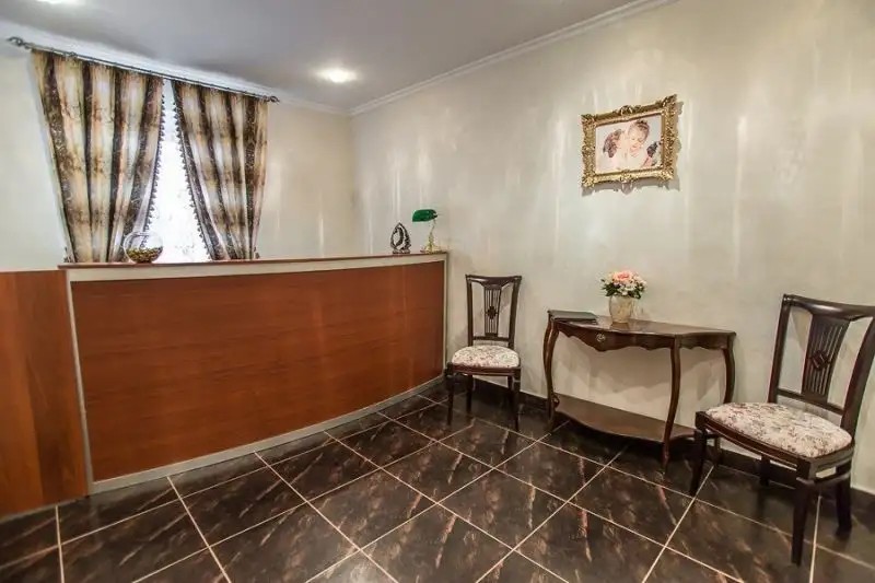 BENEFIT HOTEL