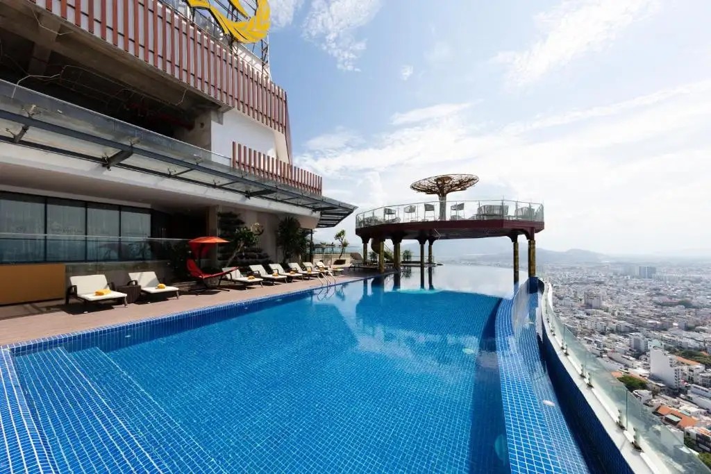 REGALIA GOLD HOTEL