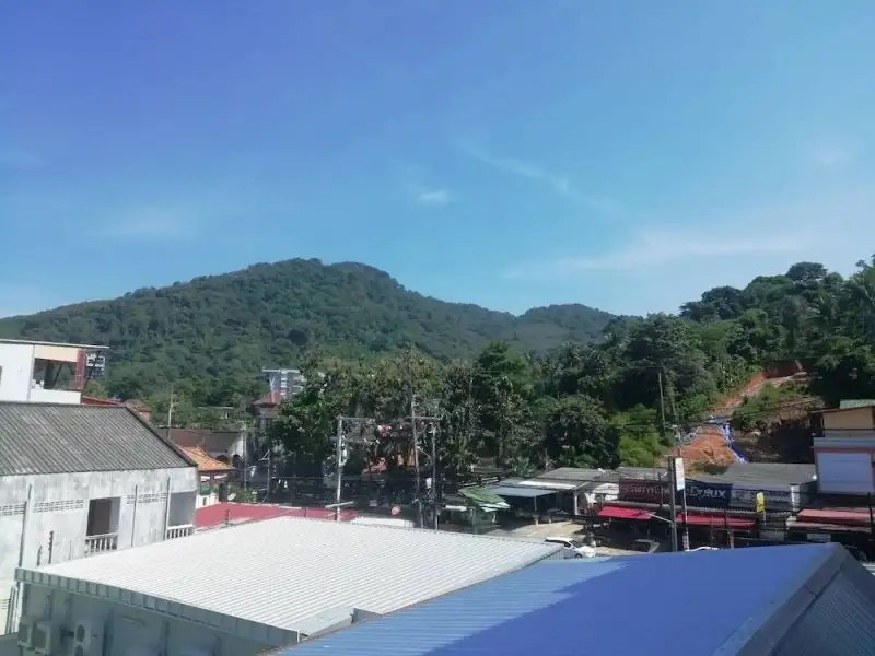 MAY HOUSE KARON BEACH