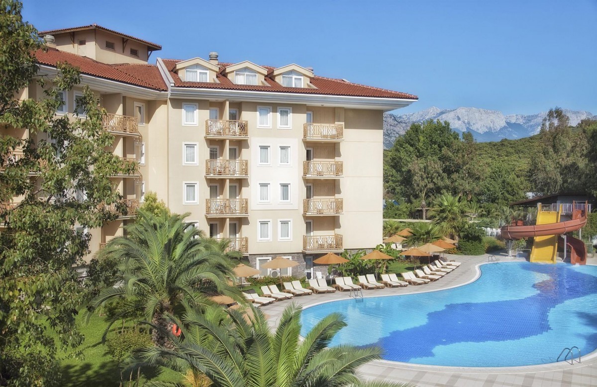 AKKA CLAROS HOTEL