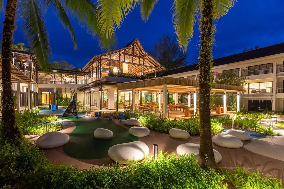 OUTRIGGER KHAO LAK BEACH RESORT (EX. MANATHAI RESORT KHAO LAK)