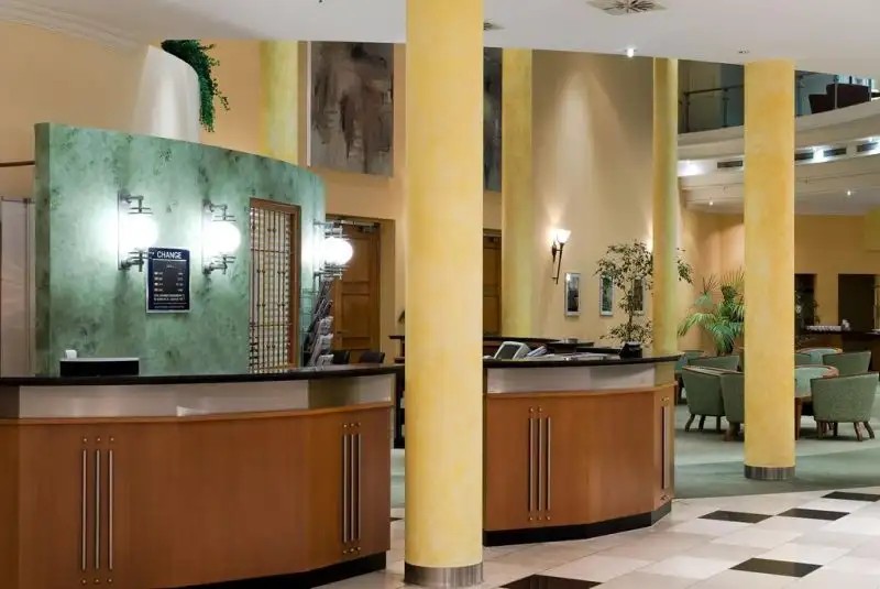 QUALITY HOTEL PLAZA DRESDEN