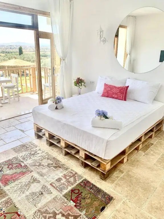 ALACATI BARBAROSSA HOTEL