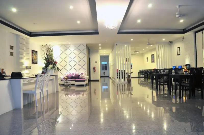 THE COCOON PATONG