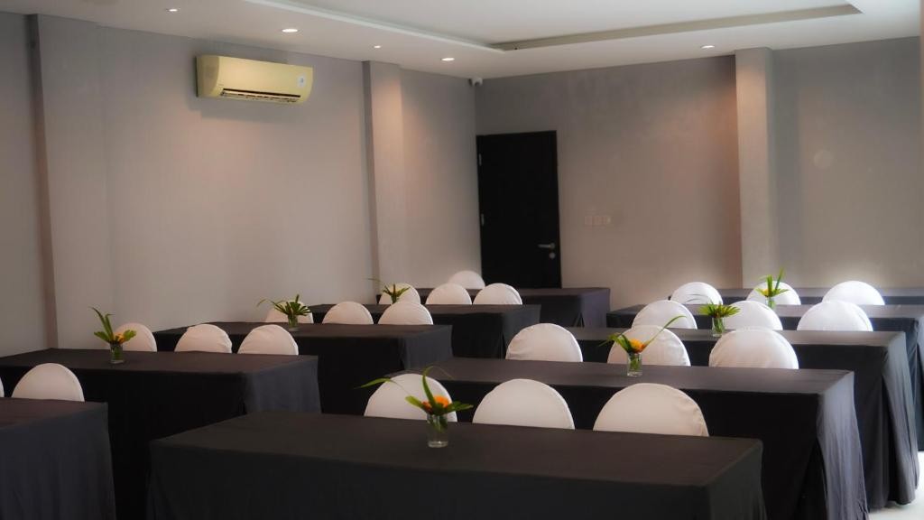 GRAND KUTA HOTEL & RESIDENCE