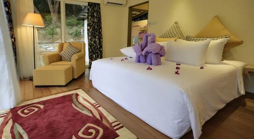 MANUKAN ISLAND RESORT