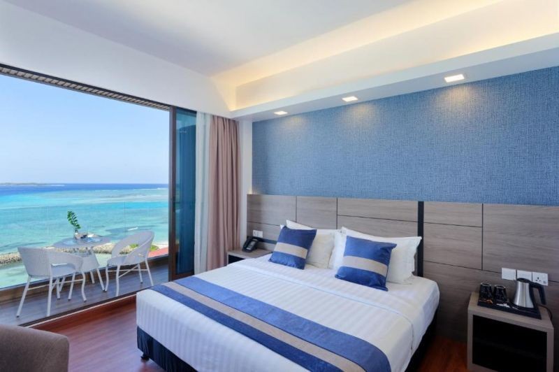 deluxe double with balcony and sea view