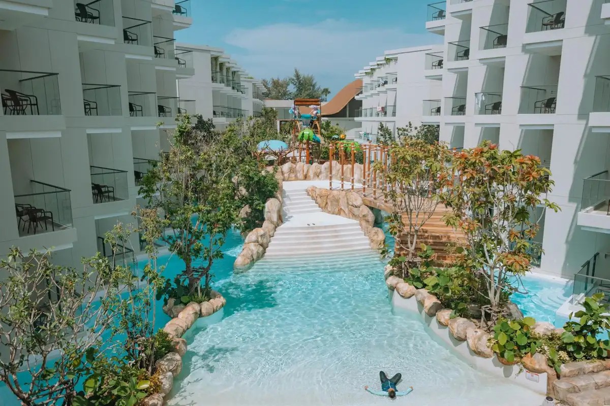 PHUKET EMERALD BEACH RESORT