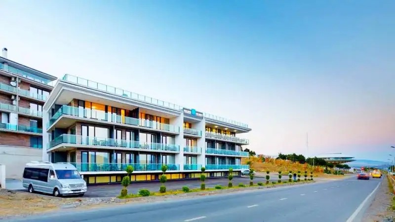 LISI HILLS HOTEL