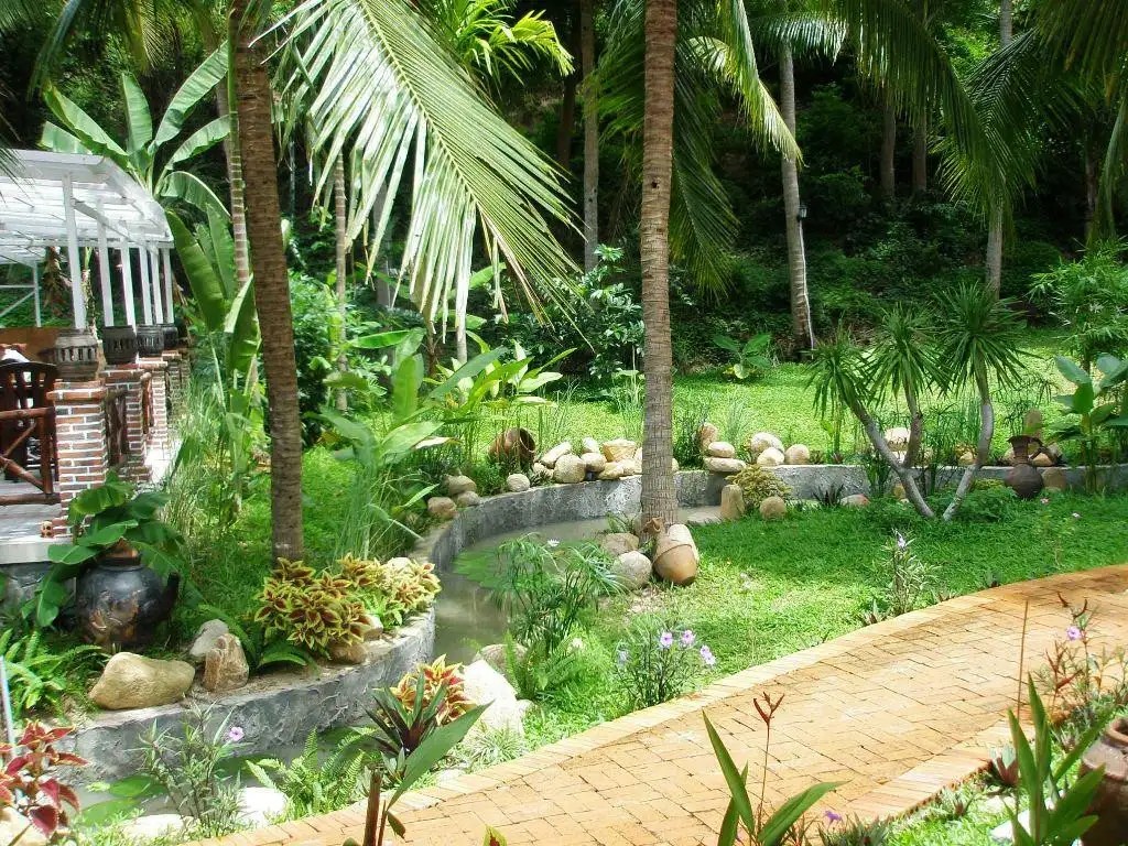GREEN HILL RESORT