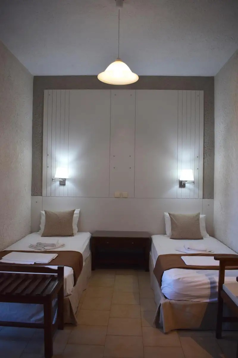 ALTIS HOTEL