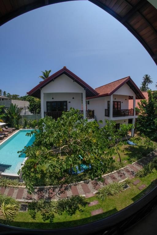 LUM RESIDENCE