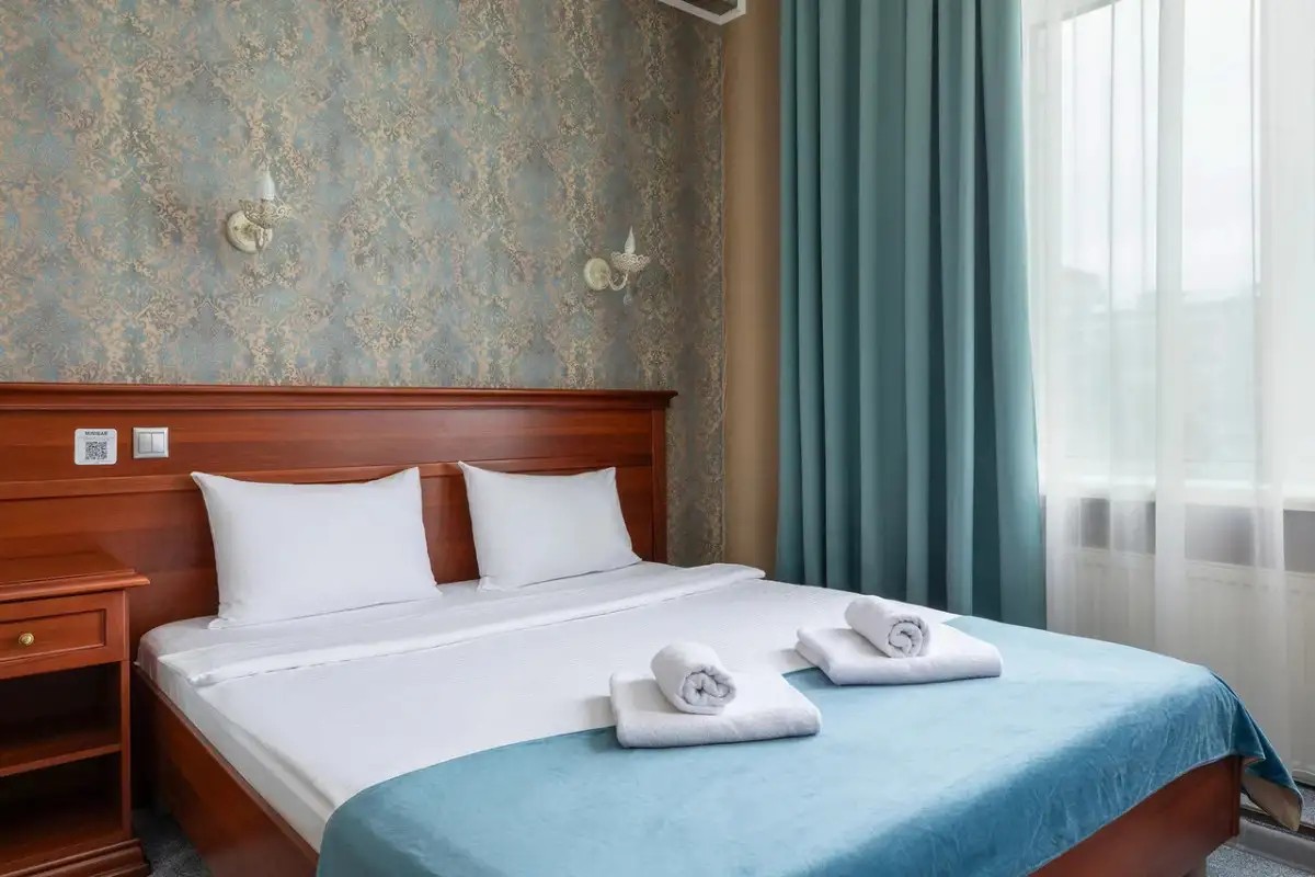 CITYHOTEL