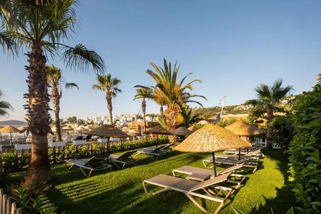 COSTA BITEZHAN HOTEL