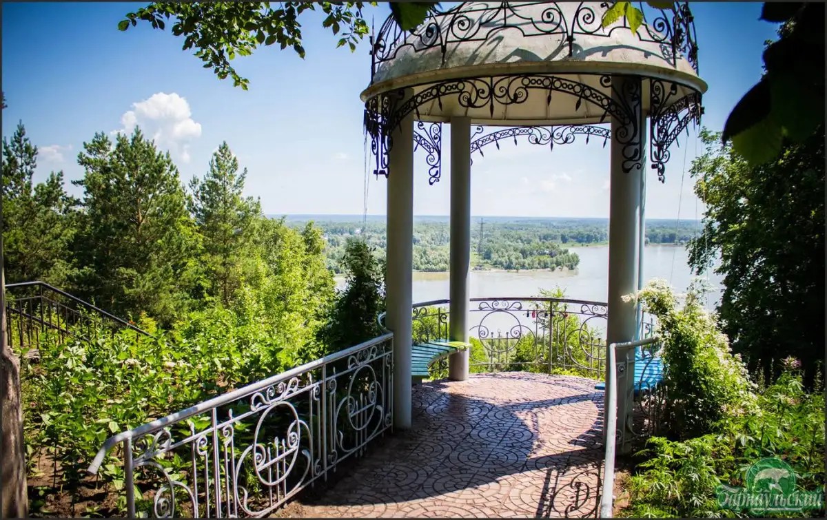 БАРНАУЛЬСКИЙ